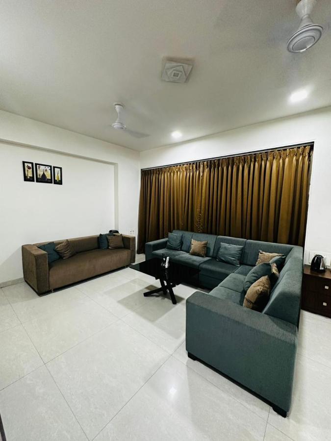 River Front Property Ahmedabad Eksteriør bilde