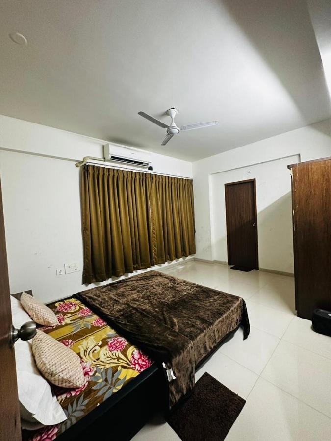 River Front Property Ahmedabad Eksteriør bilde