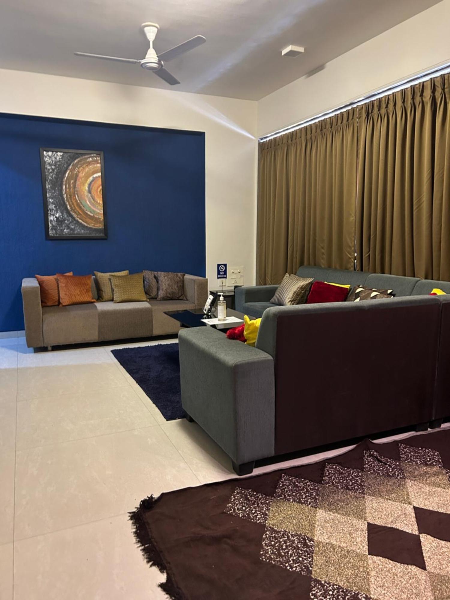 River Front Property Ahmedabad Eksteriør bilde